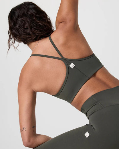 Green sports bra and leggings - Vuori AllTheFeels Bra