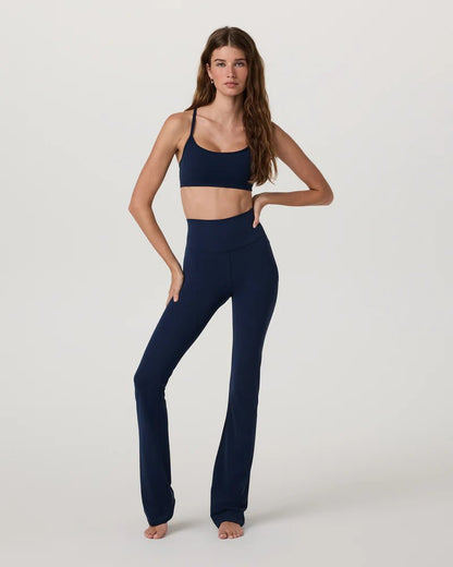 navy blue sports bra and leggings - Vuori AllTheFeels Bra