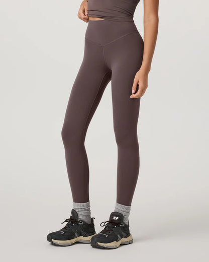 Vuori AllTheForm Legging - Coastal Outdoors Color: Raisin

